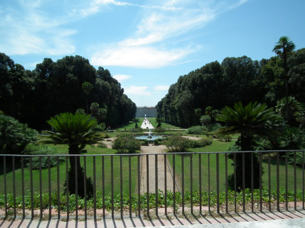 カゼルタ宮殿のイタリア式庭園