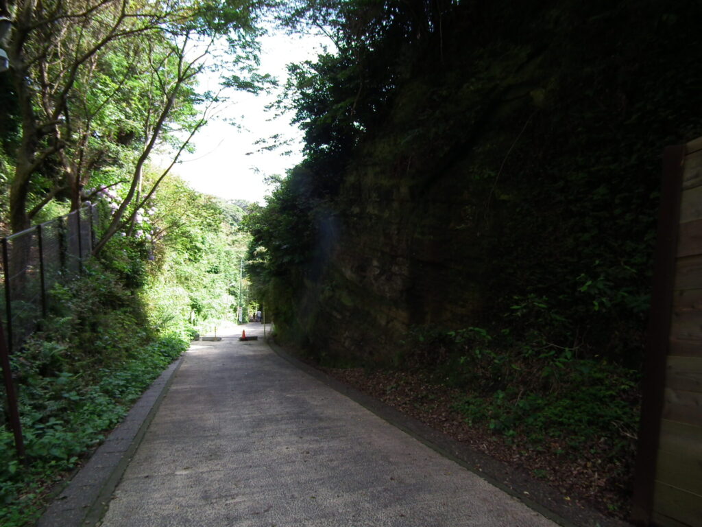 亀ヶ谷坂