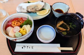 四種の海鮮丼