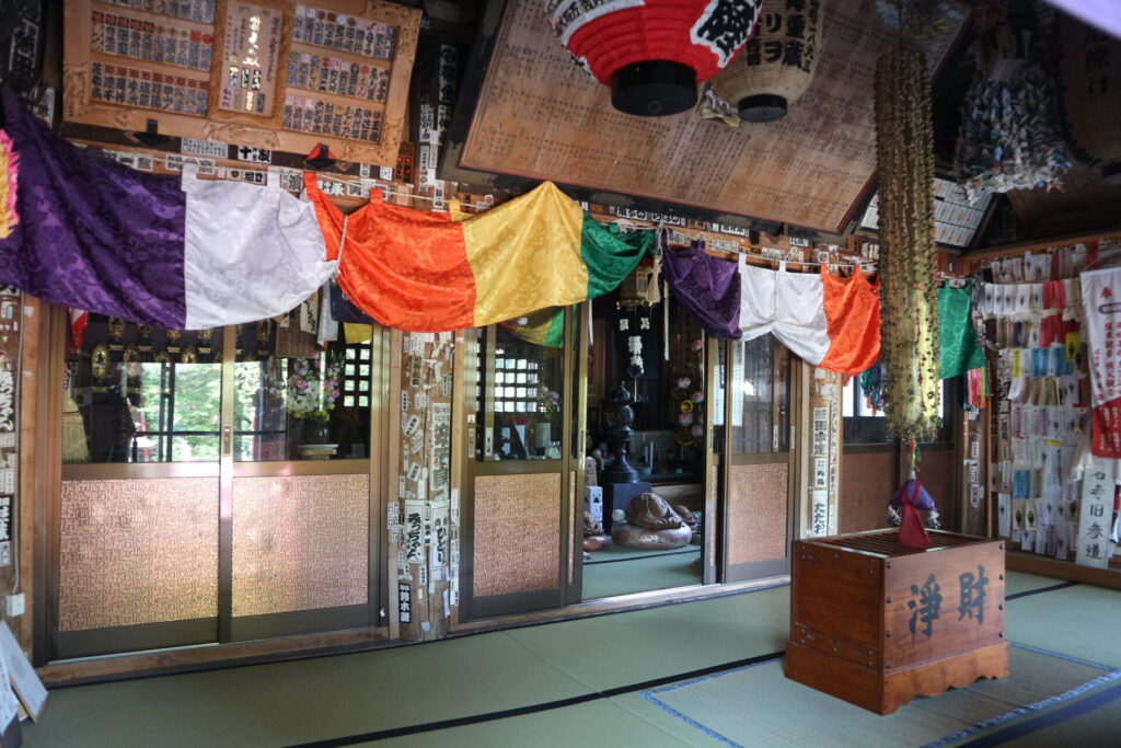 山寺千手院　観音堂