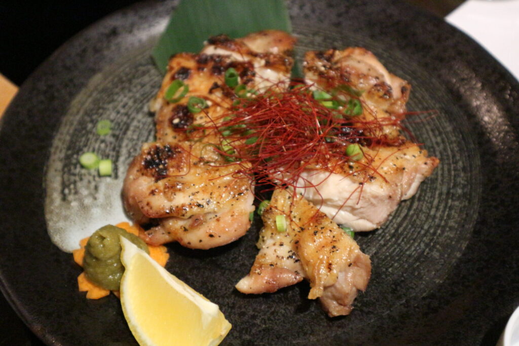 地鶏の炭火焼
