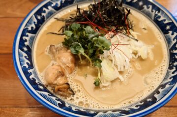 牡蠣拉麺