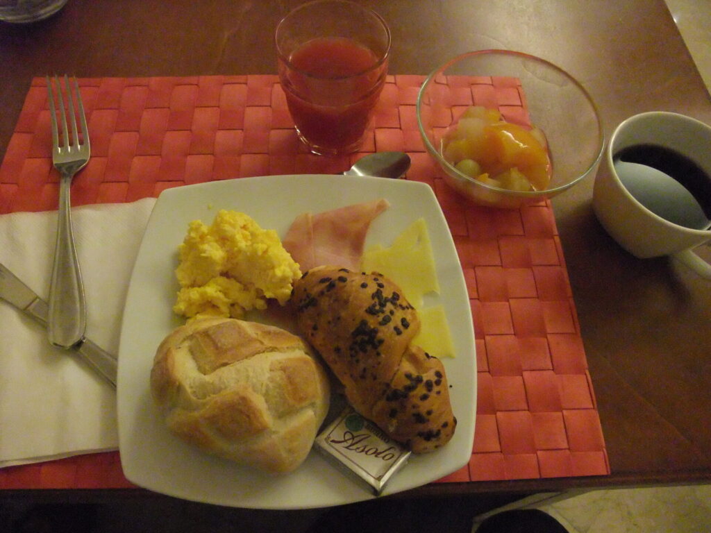 朝食バイキング